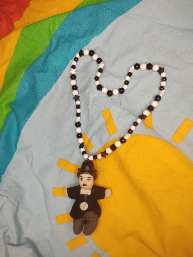 Collier Charlie Chaplin 