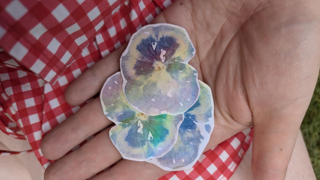 Pansy holographic sticker