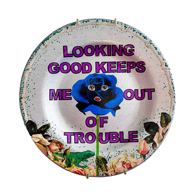 &quot;Looking Good Keeps Me Out Of Trouble&quot; Silver Upcycled Wall Plate - House of Frisson