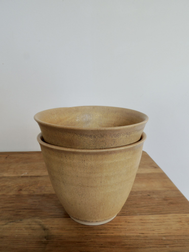 Handleless Tulip Lipped Cup | Honey