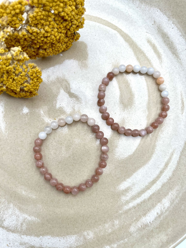 Deep Connection - Dein Mondstein Armband