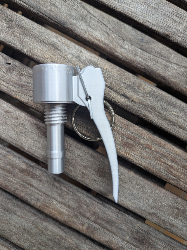 Bouchon Allumeur pour Grenade Défensive DF 37 et Offensive OF 37 Française Reproduction factice