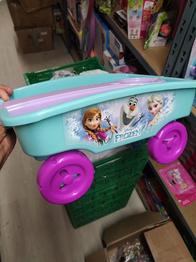 CHARIOT REINE DES NEIGES