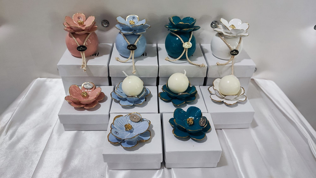 Profumatore in ceramica con fiore