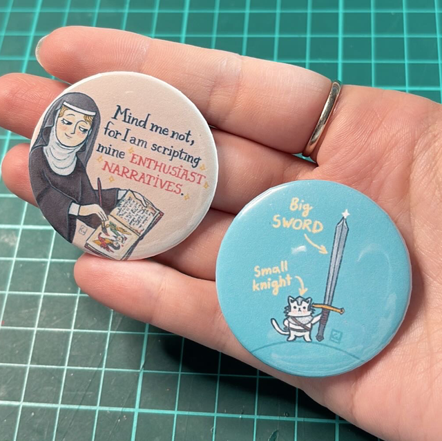 Small knight and enthusiast narrative button pin