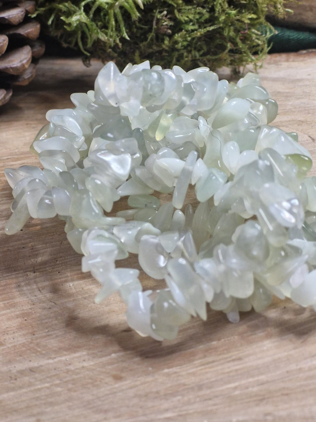 New Jade Crystal Chip Bracelet 