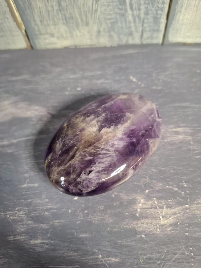 Dream Amethyst Palmstone 