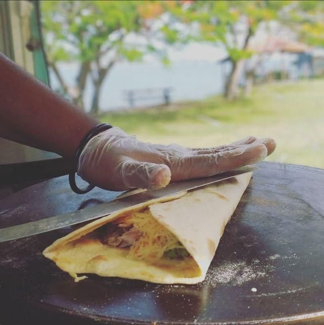 2 &quot;L&#039;Essentielle&quot;