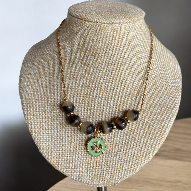 Collier ras du cou en Septaria