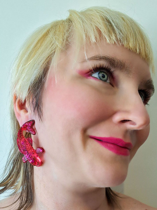 Fancy Lures, Magenta