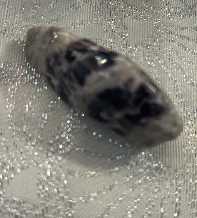 Pierre roulée Améthyste chevron