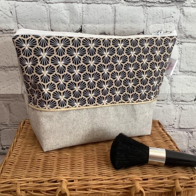 Trousse de toilette chic noire et or