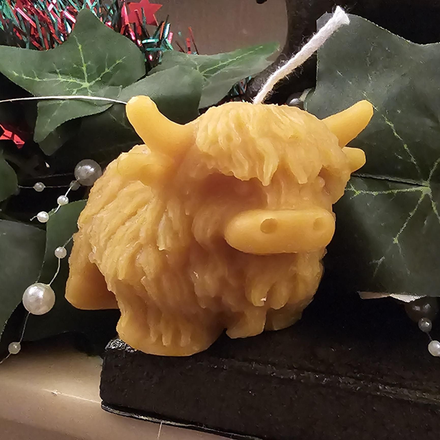 Beeswax Highland Cow Candle