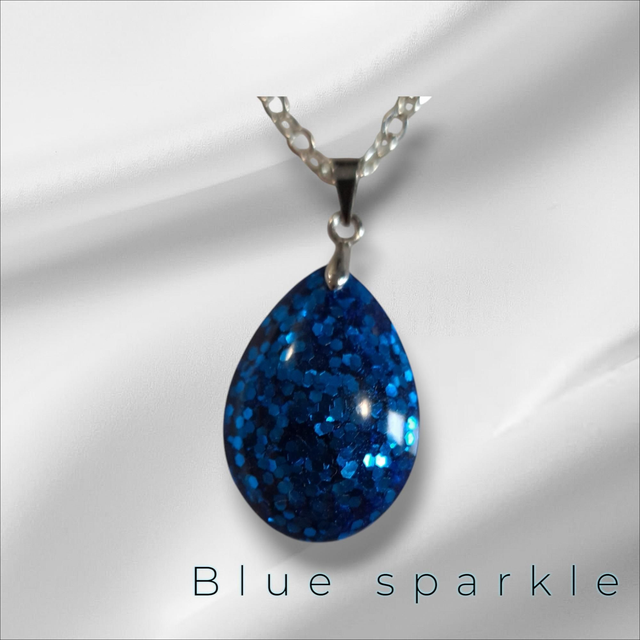 Sparkle drop necklace blue