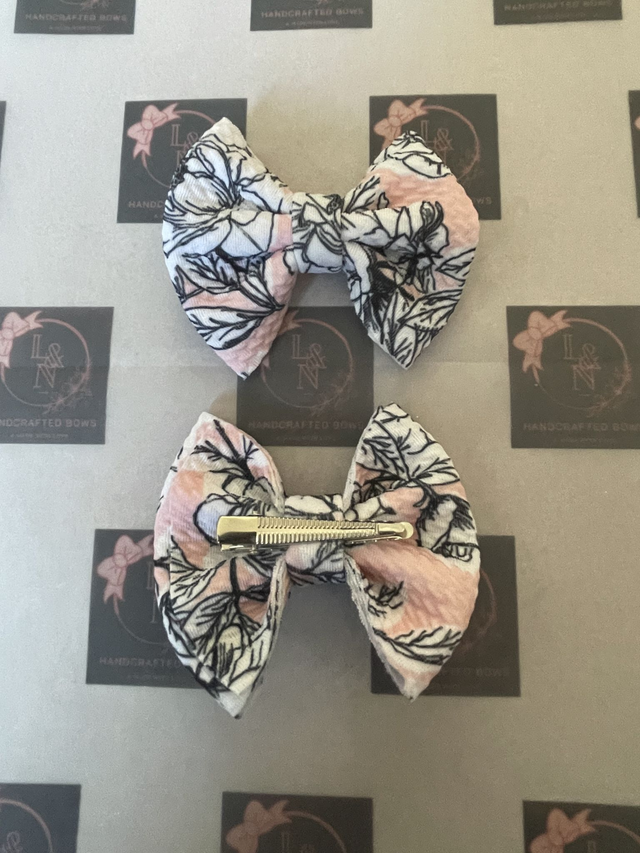 Artisan Pink &amp; White Bows