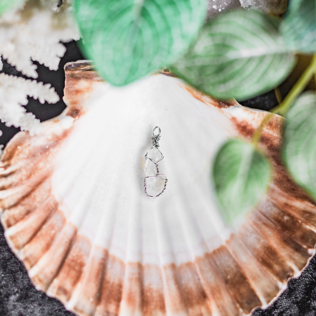 Clear Quartz Pendant Stainless Steel