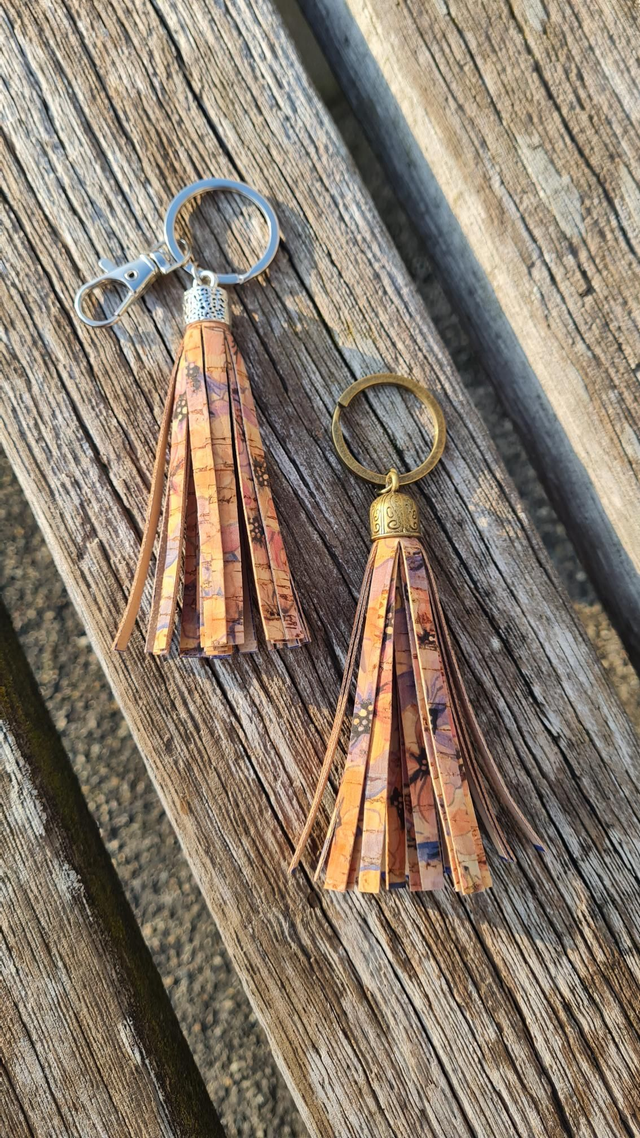 Porte-clés frange en liège imprimé avec capuchon en métal 