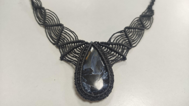 Collier micro macramé 