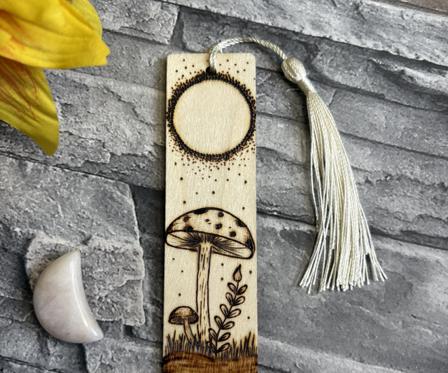 Mushroom/fly agaric design bookmark. Pyrography art. Handburnt.