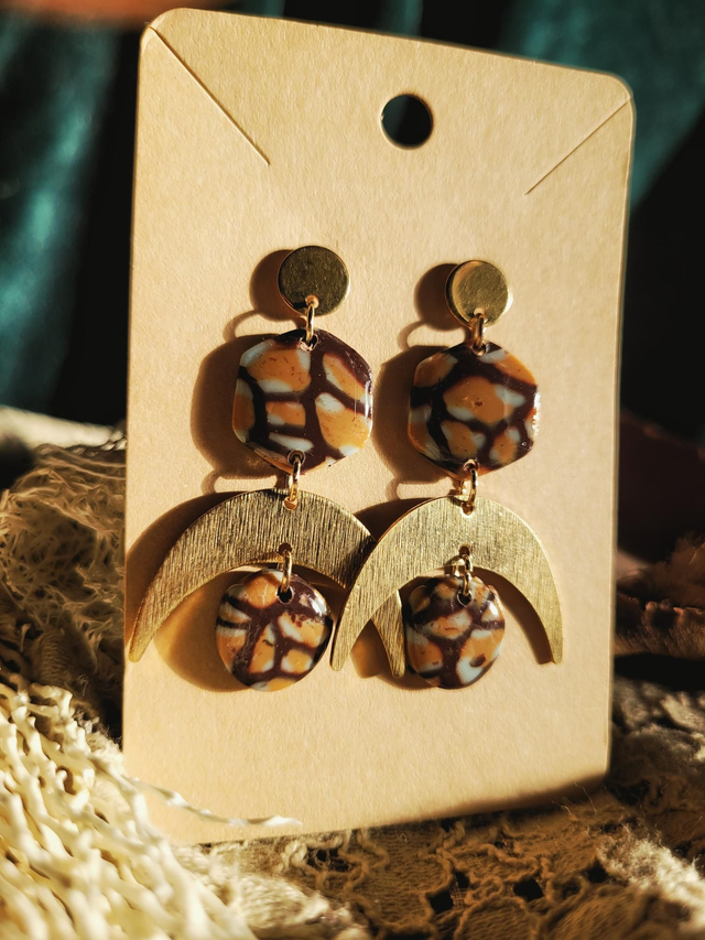 Argile léopard et laiton