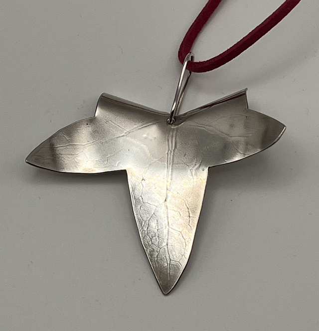 Sterling Silver Ivy Leaf Pendant