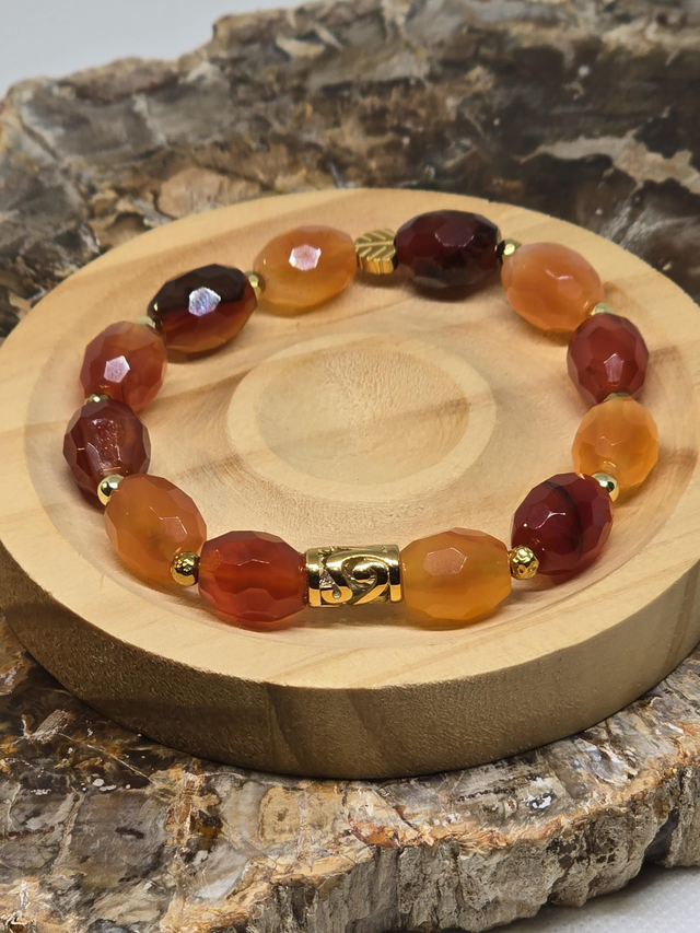 Bracelet Cornaline ovale à facettes 