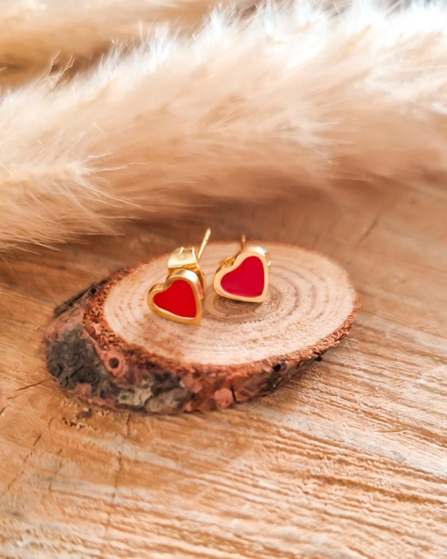 Boucles d'oreilles puces "Petits coeurs" - Modèle rouge et doré
