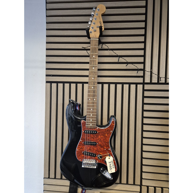 Fender Strat Squire Retro