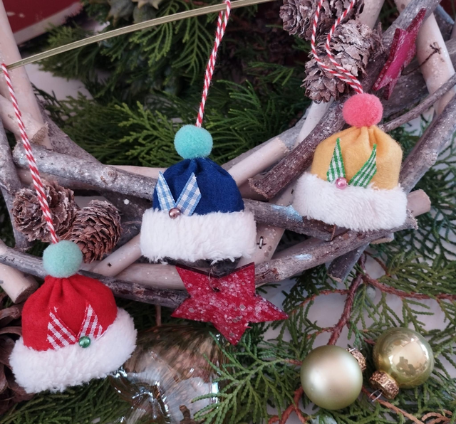 Décoration de Noël - 3 bonnets