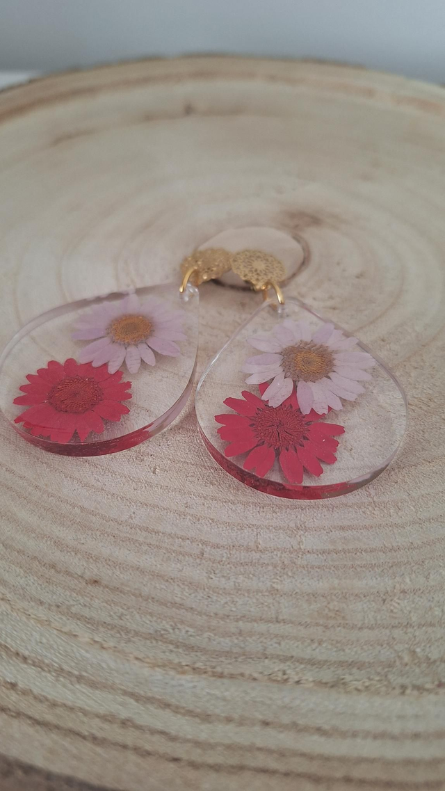Boucles d'oreilles gouttes transparentes + fleurs 