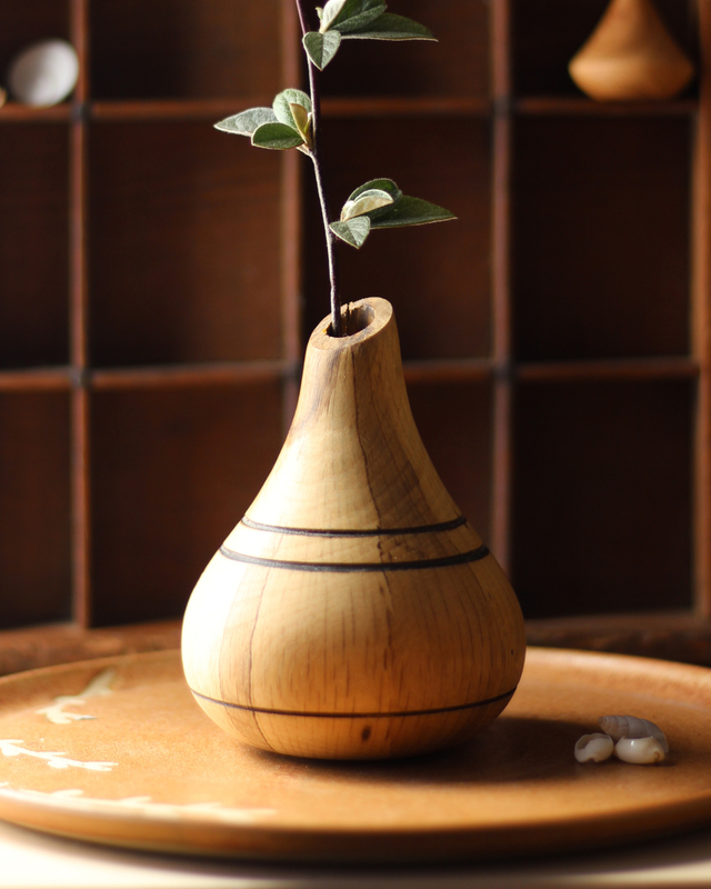 Soliflore unique en bois tourné 