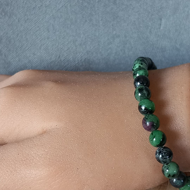 Bracelet ajustable en Rubis sur Zoïsite