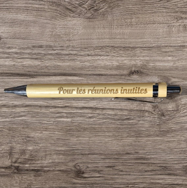 Stylo gravé "Pour les réunions inutiles" 