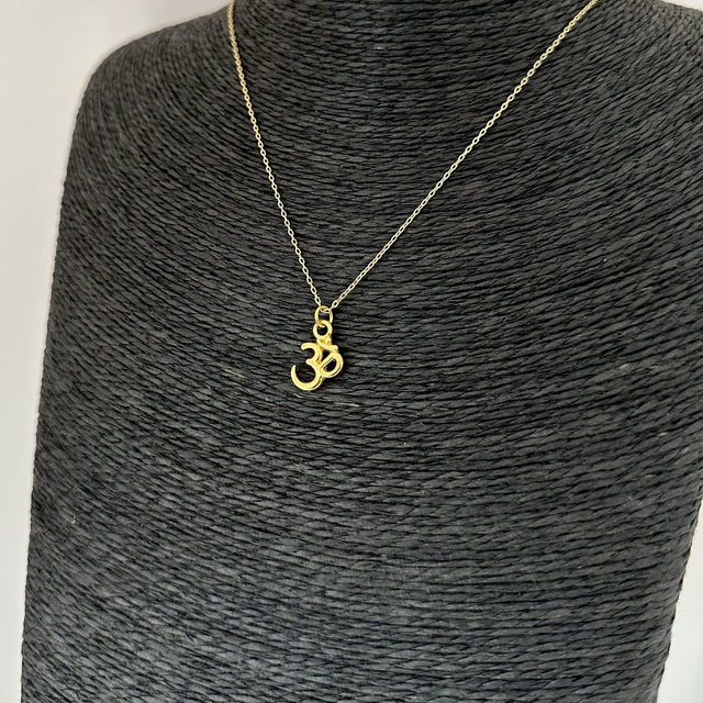 Anhänger OM, goldfarben