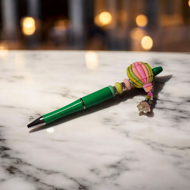 Stylo perles vert jaune rose
