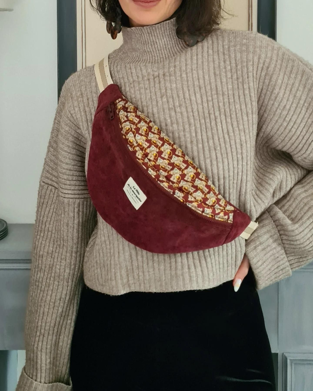 Banane "haute couture" en tissus upcyclés