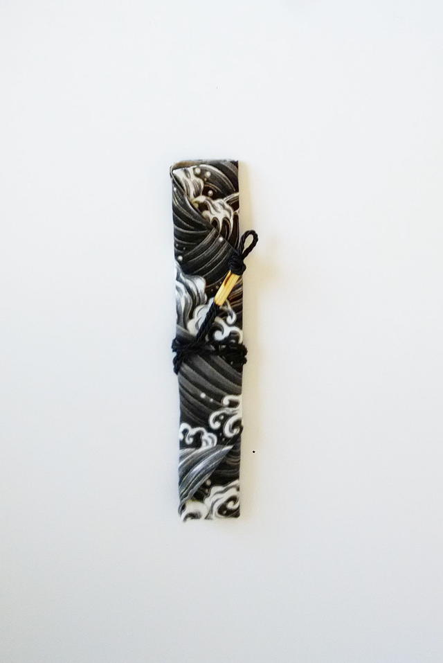 Roll Cover for Chopsticks and Cutlery, Cotton Roll Cover Folder, Gift for Men and Women, Black Wave Pattern