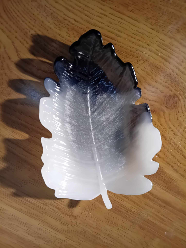 vide poche petite feuille 