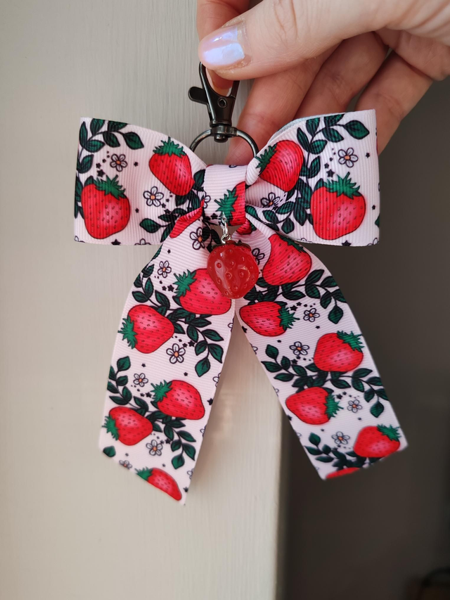 Strawberry charm bag charm/keychain 