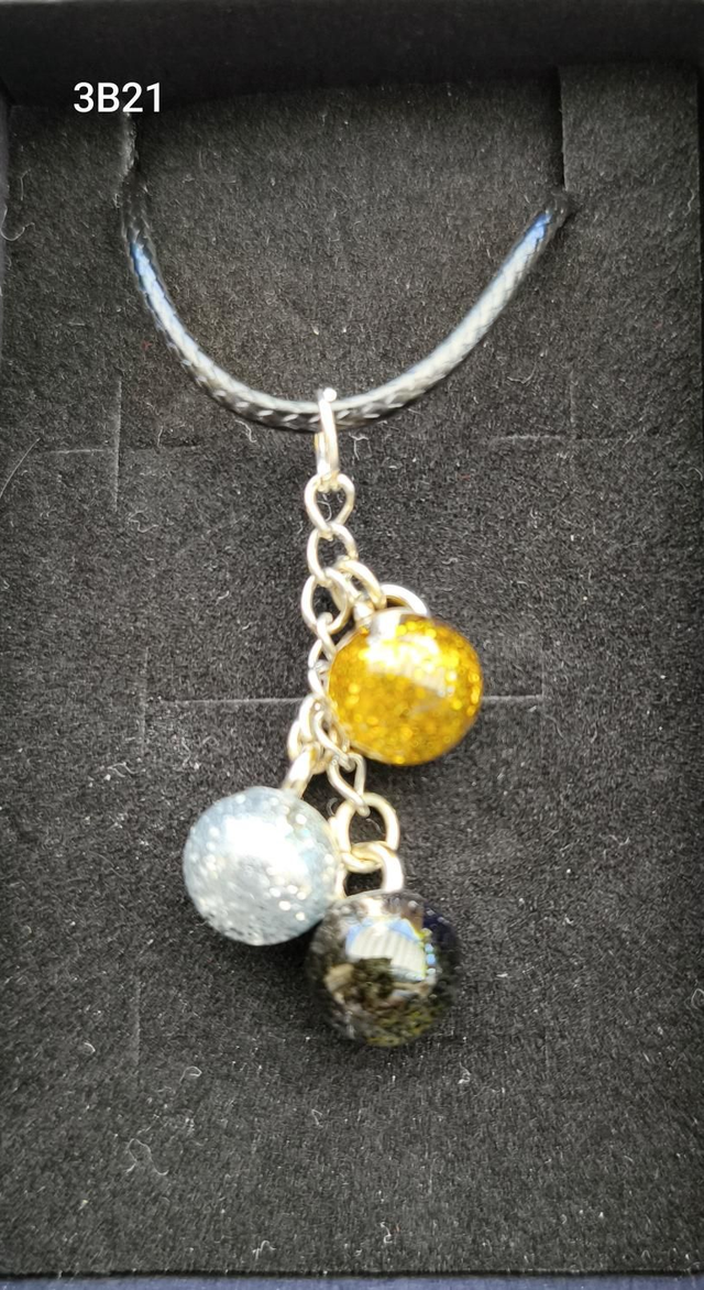 Collier 3B 21