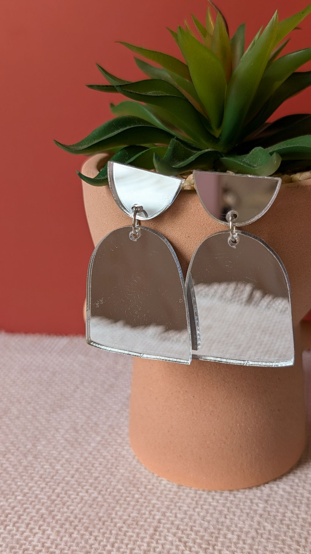 Boucles d'oreilles argentées en plexi