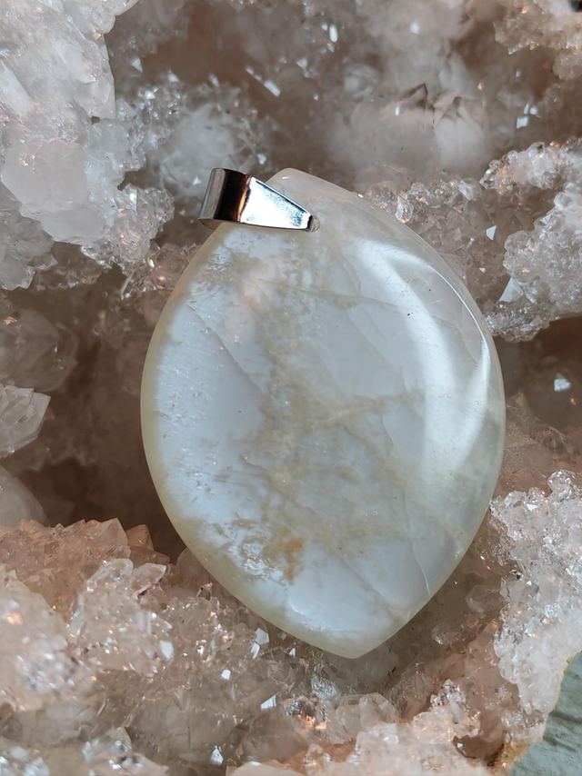 Pierre de Lune beige AA