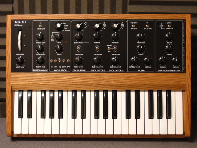 Aurora AR-57. 3 VCO synthesizer