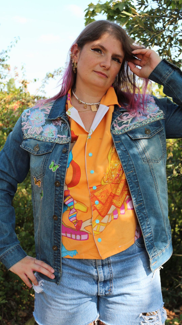 🔥 Veste en jean upcyclée – Thème Bloom (Winx Club) - M / L🔥