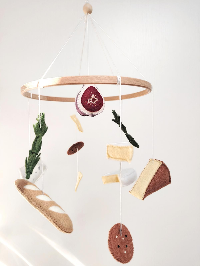 Plateau fromages - Mobile bébé fromage