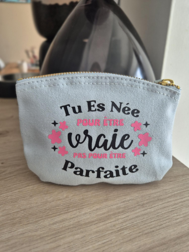 Porte monnaie &quot;Tu est née pour 