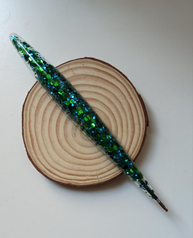 Stylo vert et bleu pailleté 