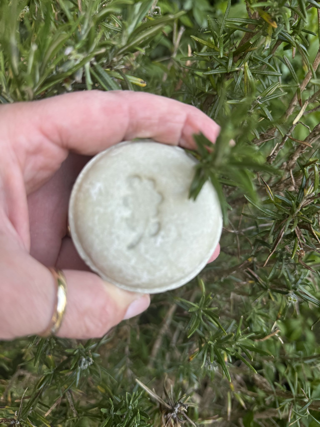  Tea Tree &amp; Rosemary Solid Shampoo Bar 