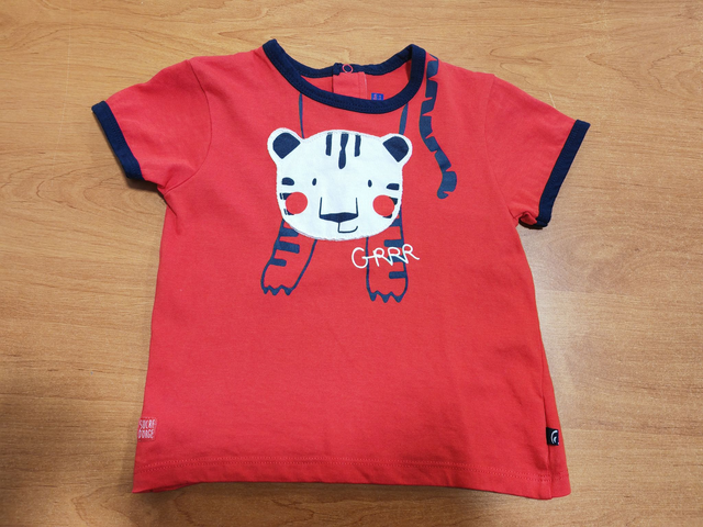 T-shirt rouge 18 mois