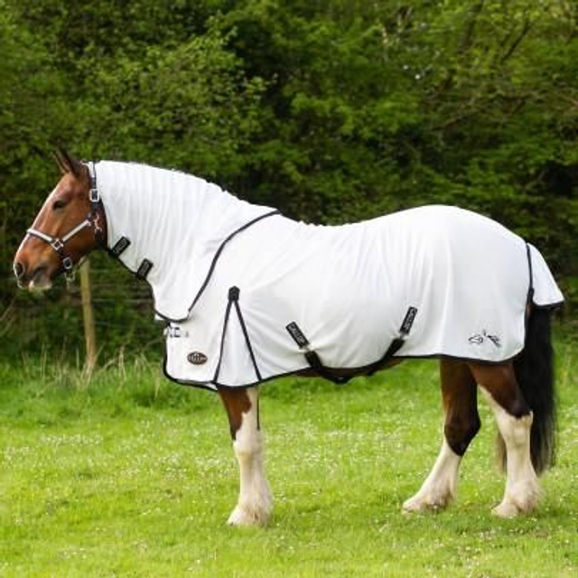 Gallop Dual Fly Rug &amp; Neck Set